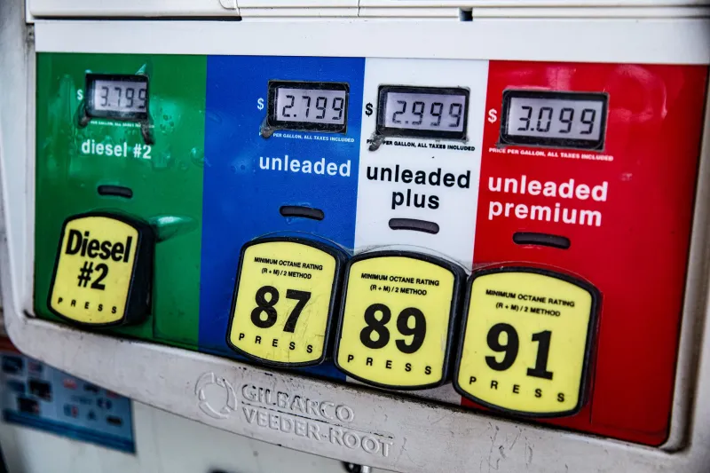 Your Car's MPG Sticker Was Tested by Robots Who Never Hit Traffic